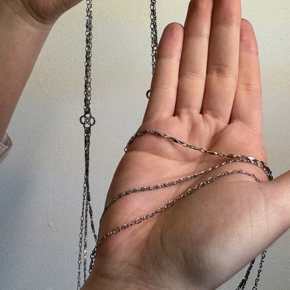 Stella & Dot Long Silver Necklace - Picture 3 of 4